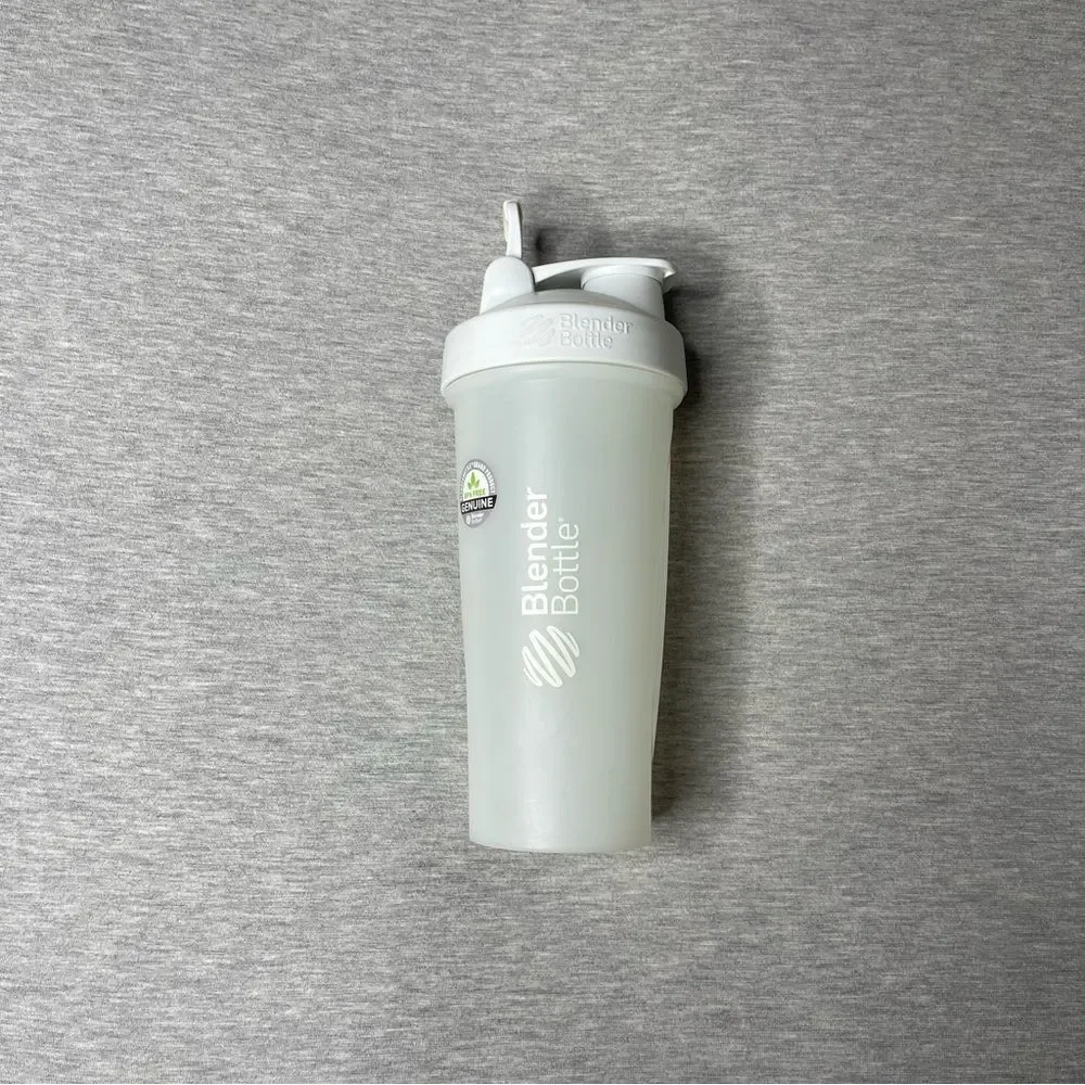 BlenderBottle Classic V2 28 Oz Shaker Bottle